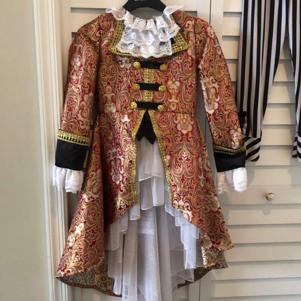 Pirate Captain Girl’s Costume | Chasing Fireflies
